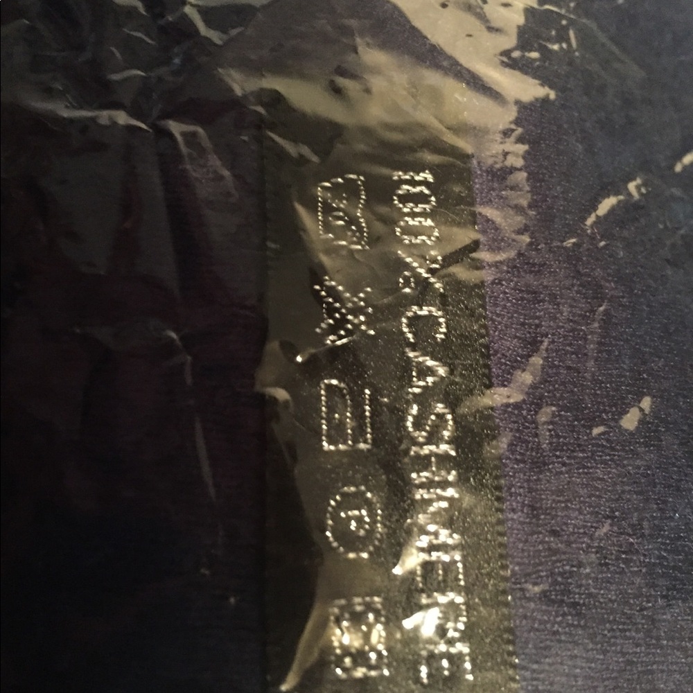 100% Cashmere Scarf